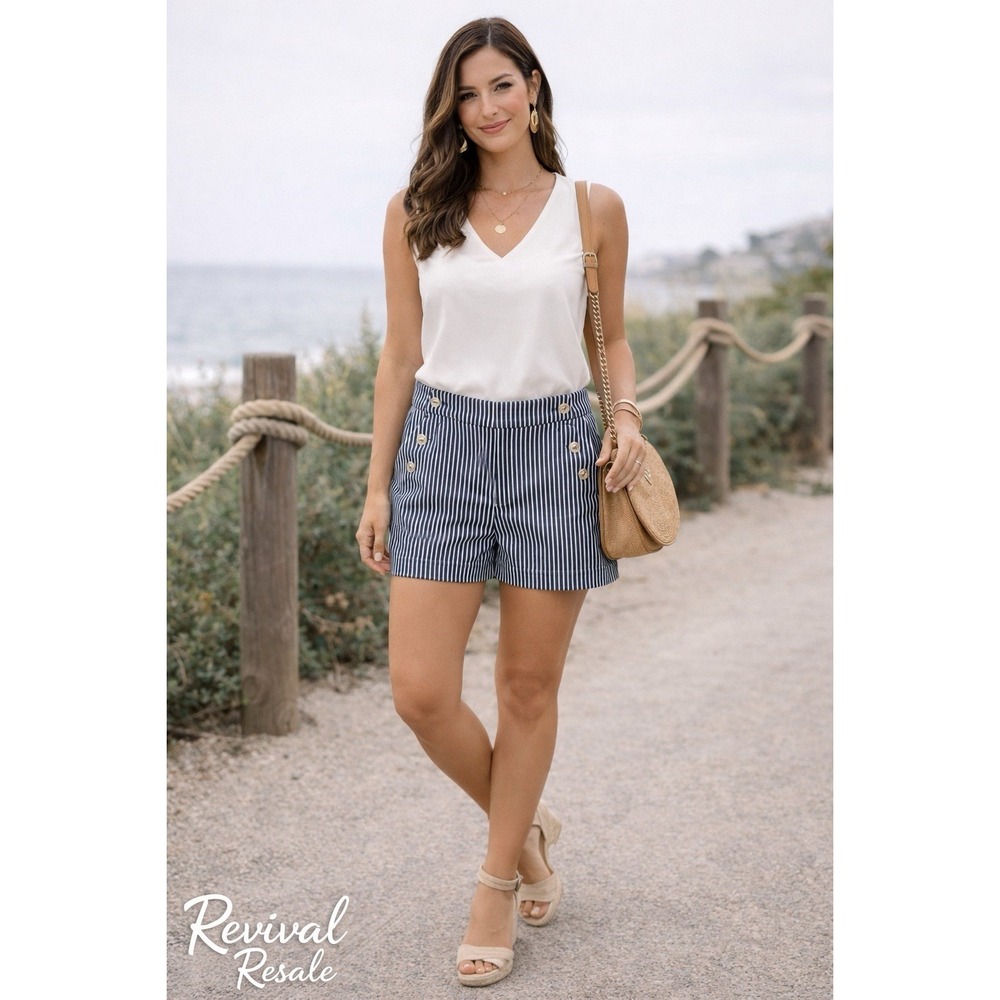 LOFT Riviera Nautical Stripe Sailor Shorts Size 8 Navy White Anchor Buttons